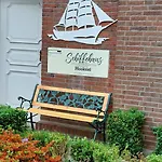 Kutter Im Schiffehaus